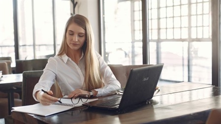 Virtual Taste of an MBA