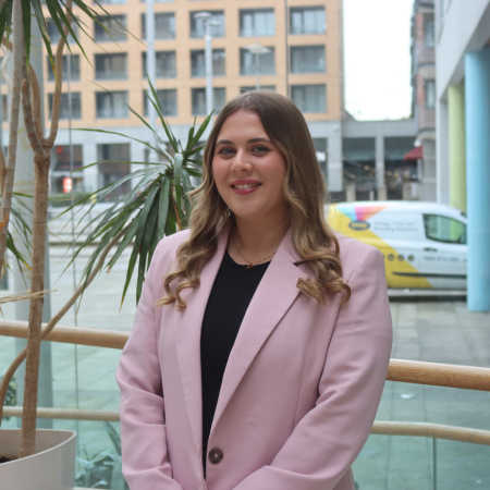 Headshot of Yasmine Nolan