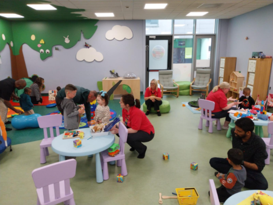 Children, parents and home visitors in NCI playlab